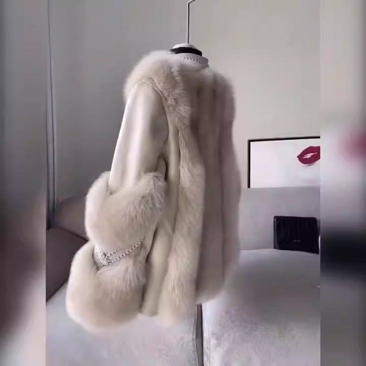 Fashion Temperament Thickened Fur Coat