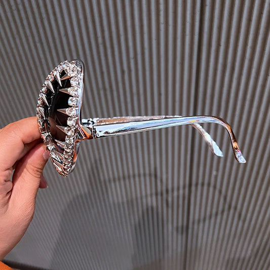 Personalized Men Women Alien Cool Rivets Sunglasses Metal Chain Punk Eyewear