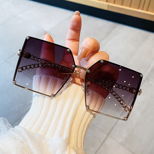 Oversize Gradient Sunglasses For Women Vintage Alloy Chain Frame Rivet Square Sun Glasses Unisex Elegant Shades