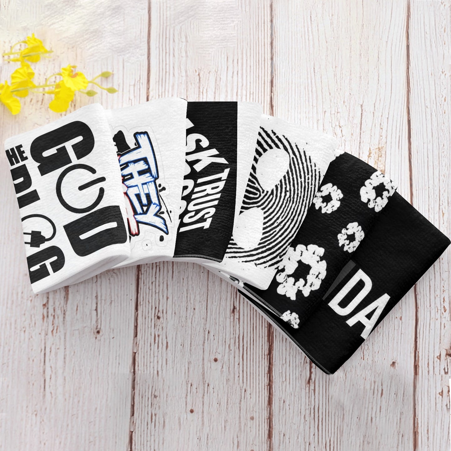 Special Random Cool Hand Towels for Beach Pool Bath Camp With 6 Pcs