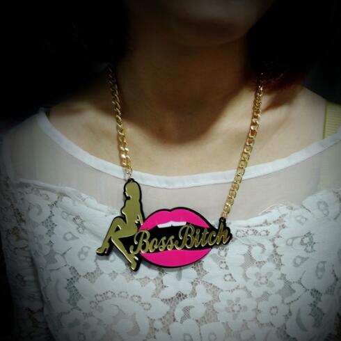 Jewelry Gold Link Chain Necklaces for Women Fashion HipHop Acrylic Red Lip Girl BASS Bitch Pendant Necklace