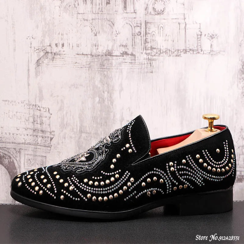 New Fashion Men Pointed Rivet Embroidery Rhinestone Casual Oxford Shoes Wedding Groom Driving Homecoming Business Footwear