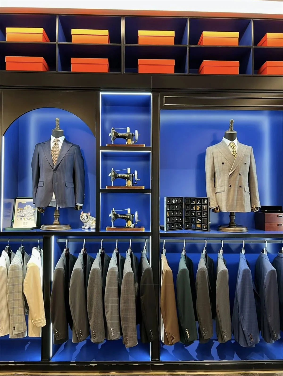 Luxuly Black Crystals Beading Men Suits High-end Groom Tuxedos 3 PCS Sets Handsome trajes para hombre