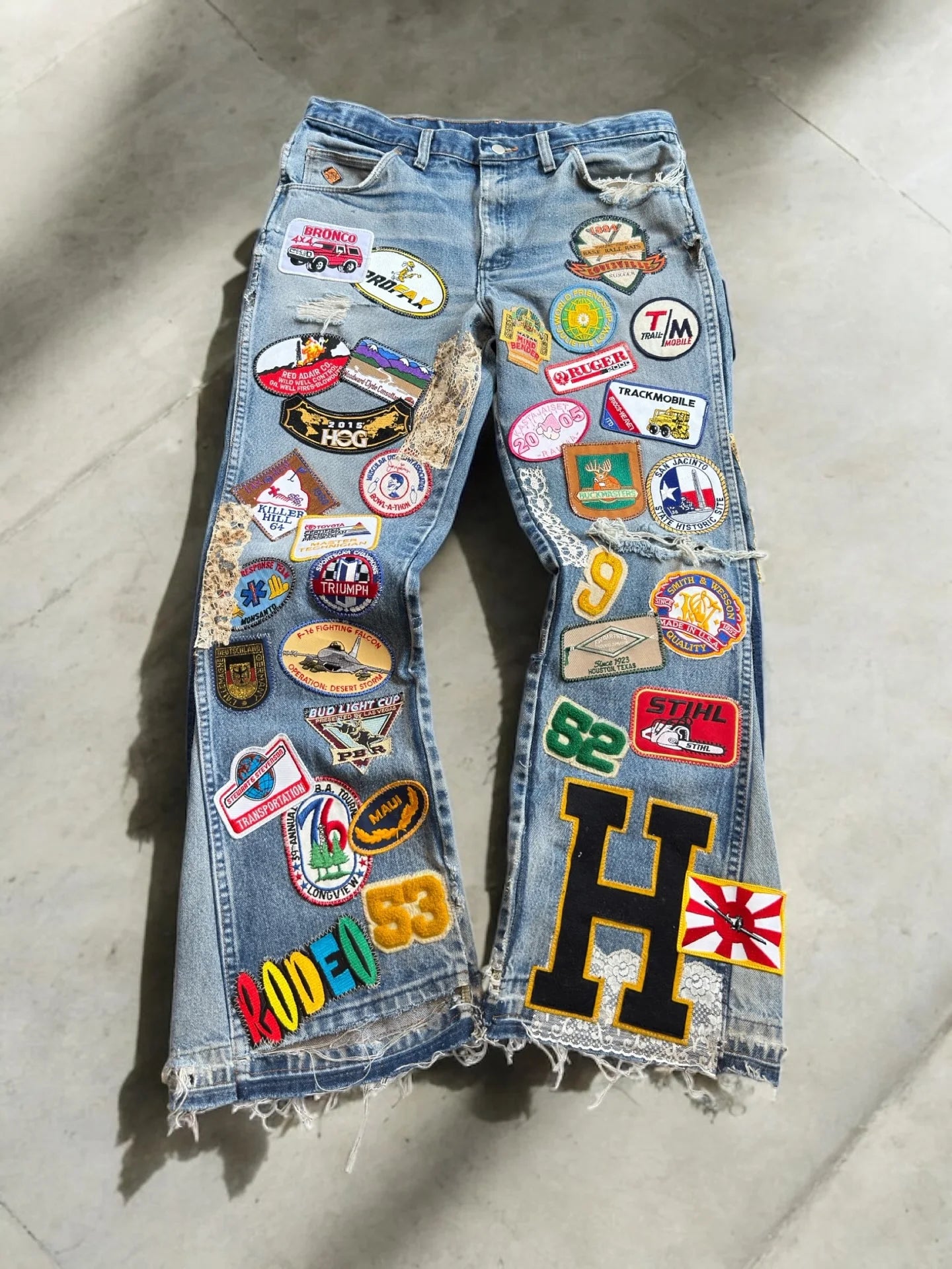 American Vintage Y2K Multi Patch Jeans Mens Womens Blue Distressed Bell Bottom Patch Embroidered Logo Pattern Baggy Trousers