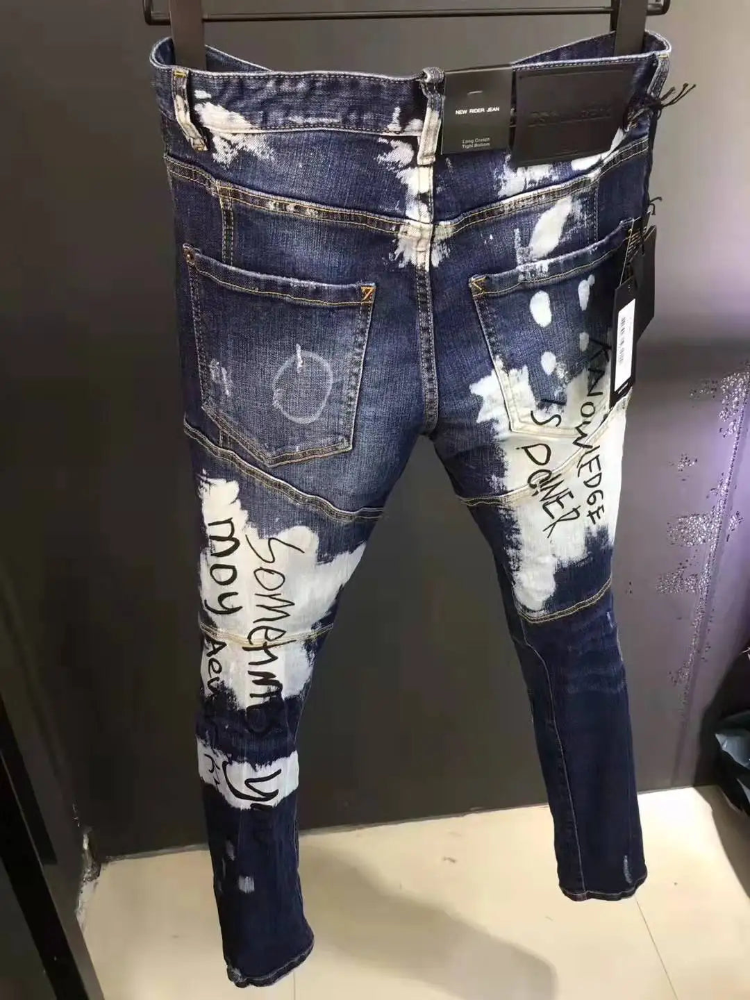 Spring Summer D2 Trendy Men's Distred Patch 3D Cutting fiti Print Slim Elastic Ankle Jeans Casual Busin Casual