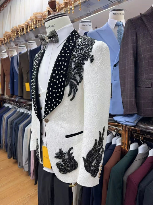 On Sale Luxurious Shawl Lapel Men's Suit Customized Jacquard Popular Beading Crystals Jacket Pants Vest Groom Wear Four Seasons