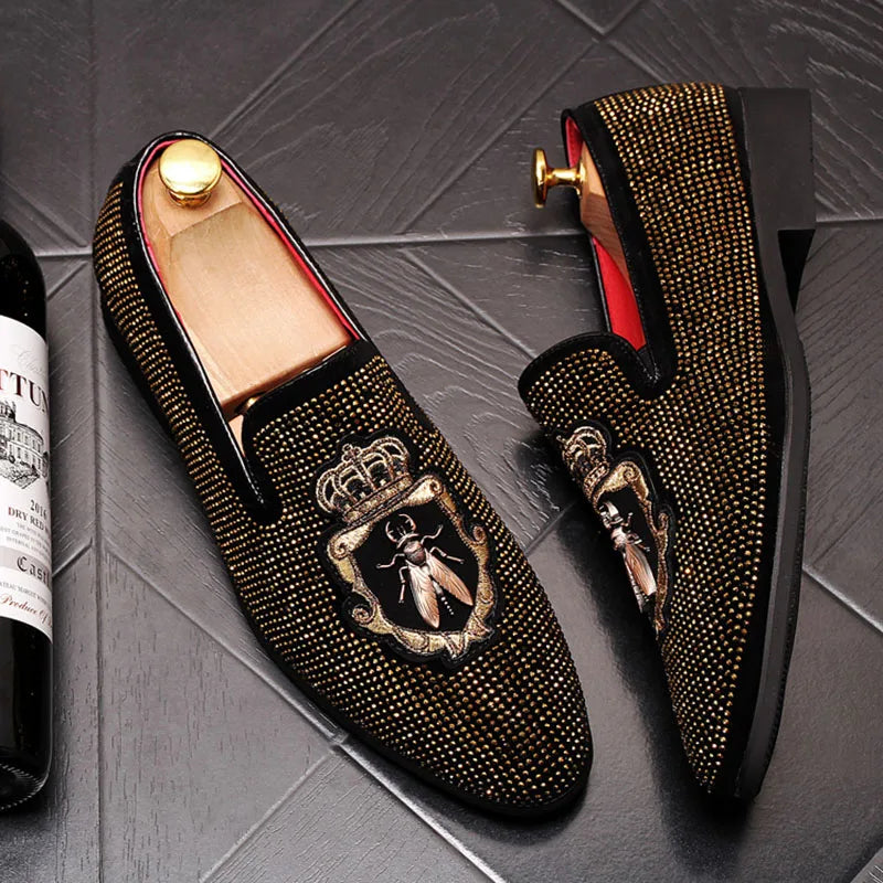 New Fashion Men Pointed Rivet Embroidery Rhinestone Casual Oxford Shoes Wedding Groom Driving Homecoming Business Footwear