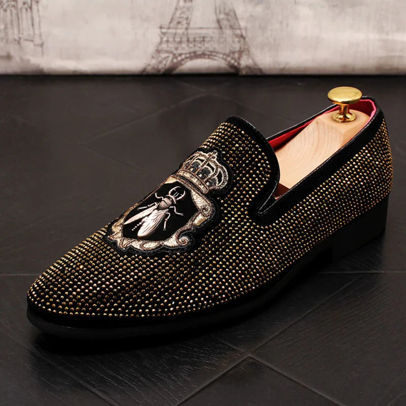 New Fashion Men Pointed Rivet Embroidery Rhinestone Casual Oxford Shoes Wedding Groom Driving Homecoming Business Footwear