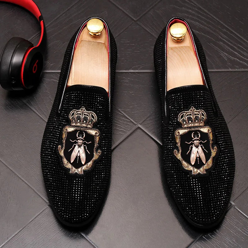 New Fashion Men Pointed Rivet Embroidery Rhinestone Casual Oxford Shoes Wedding Groom Driving Homecoming Business Footwear