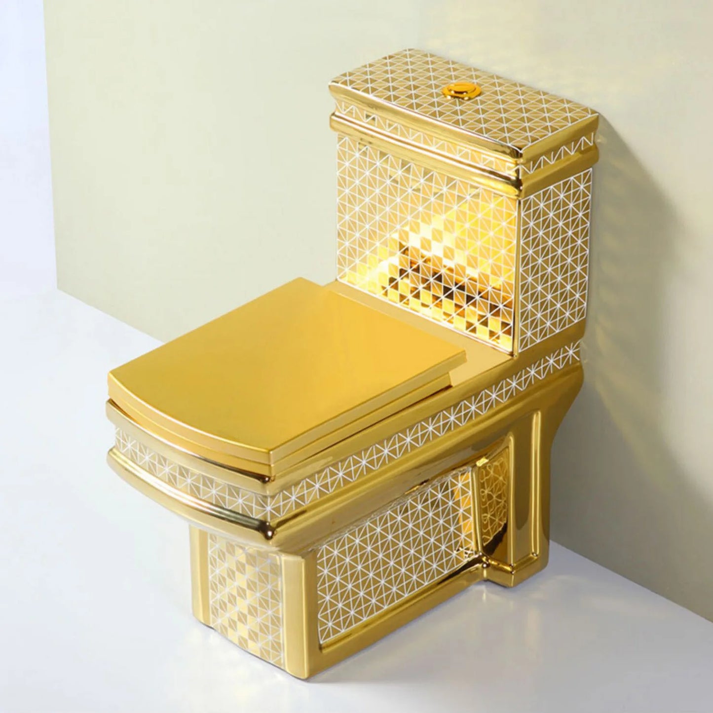 High Quality Square Shape Golden Toilet Bathroom Luxury Ceramic Gold Plated Sanitary Ware Wc Toilet