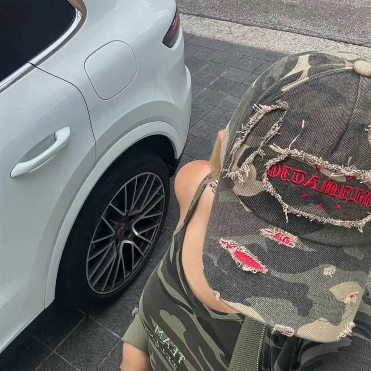 Unisex Broken Style Sanskrit Embroidery Baseball Hats Versatile American Sunshade Camouflage Peaked Caps