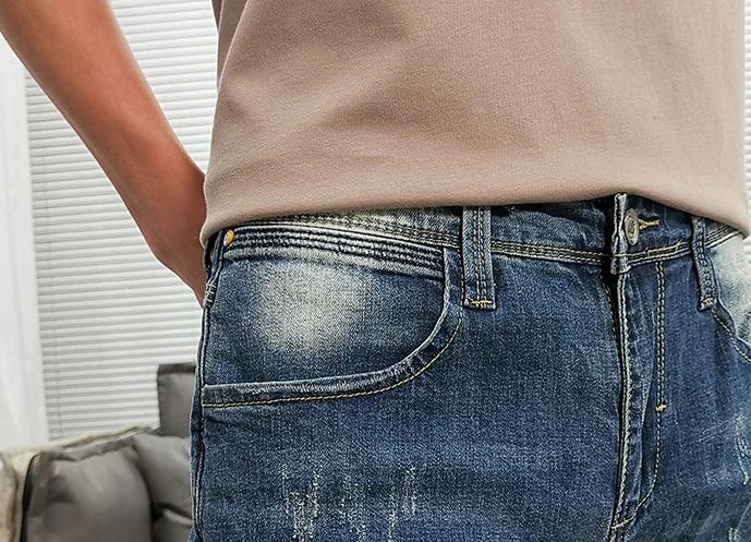 Graphic Men's Jeans Tapered Man Cowboy Pants Ripped with Print Torn Slim Fit Trousers Korean Fashion Retro Broken Harajuku Xs XL