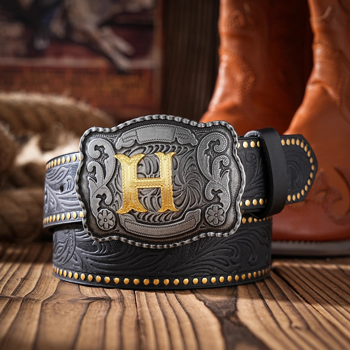 A Western-style PU material belt for both men and women, a casual, retro and classic personalized belt