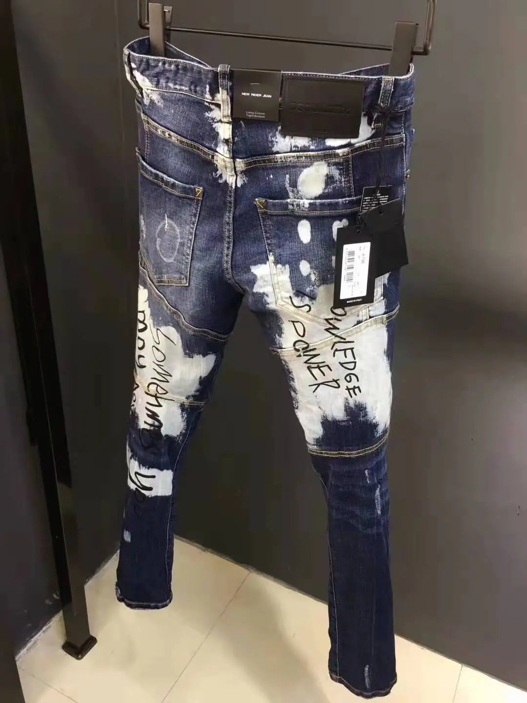 Spring Summer D2 Trendy Men's Distred Patch 3D Cutting fiti Print Slim Elastic Ankle Jeans Casual Busin Casual