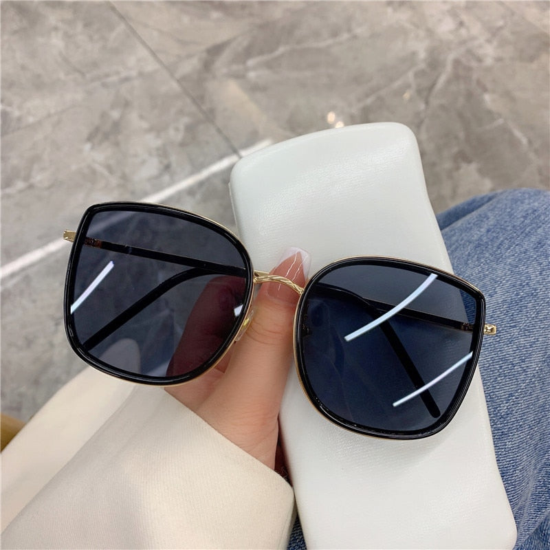 New Fashion Square White Black Sunglasses Retro Vintage Sun Glasses Oversize Shades Glasses UV400 for Women